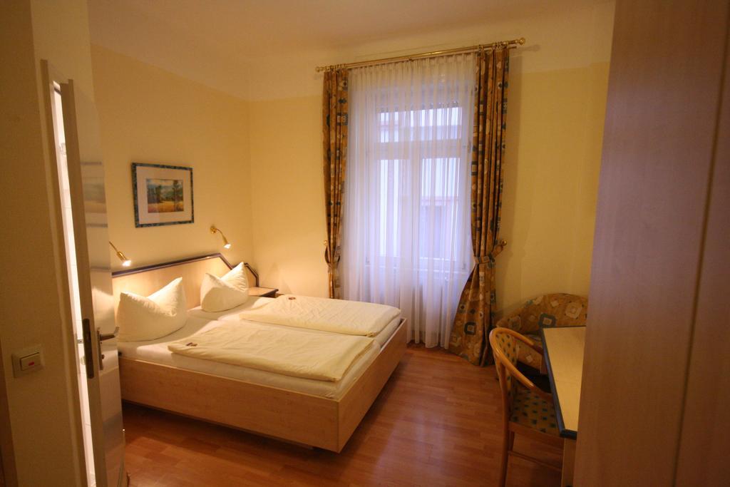 היידלברג Altstadt Hotel מראה חיצוני תמונה