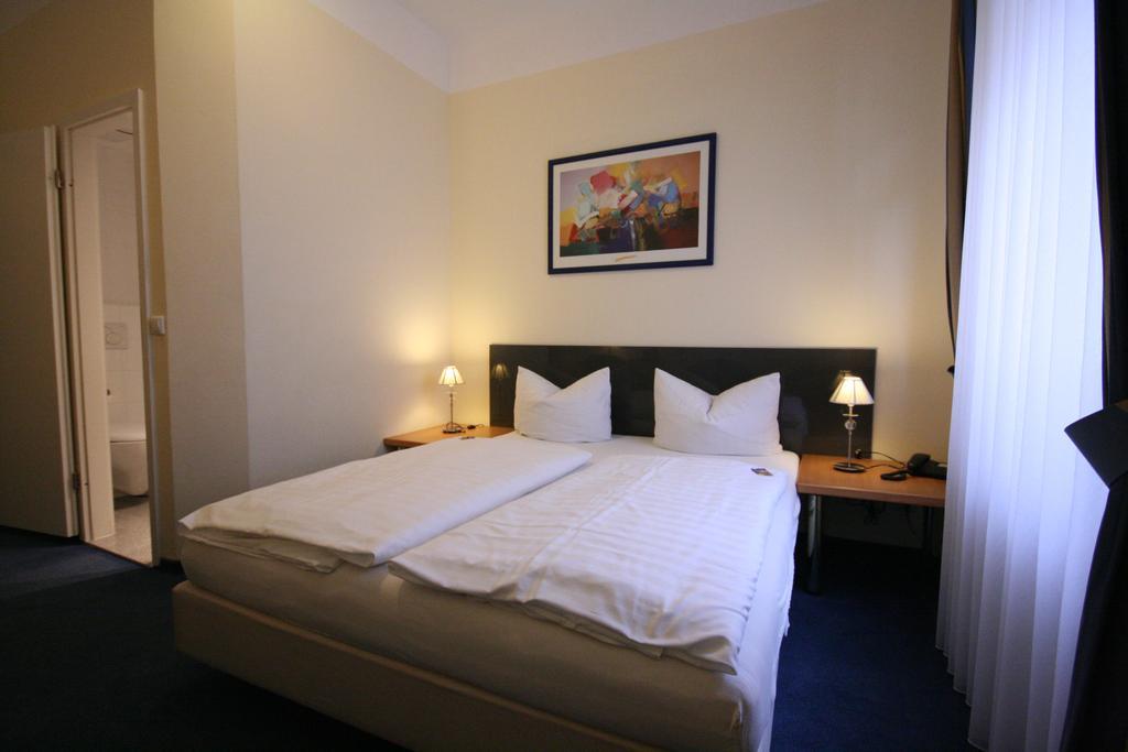 היידלברג Altstadt Hotel מראה חיצוני תמונה