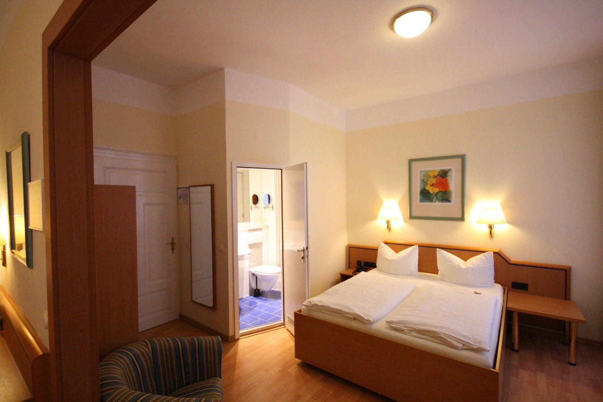 היידלברג Altstadt Hotel מראה חיצוני תמונה