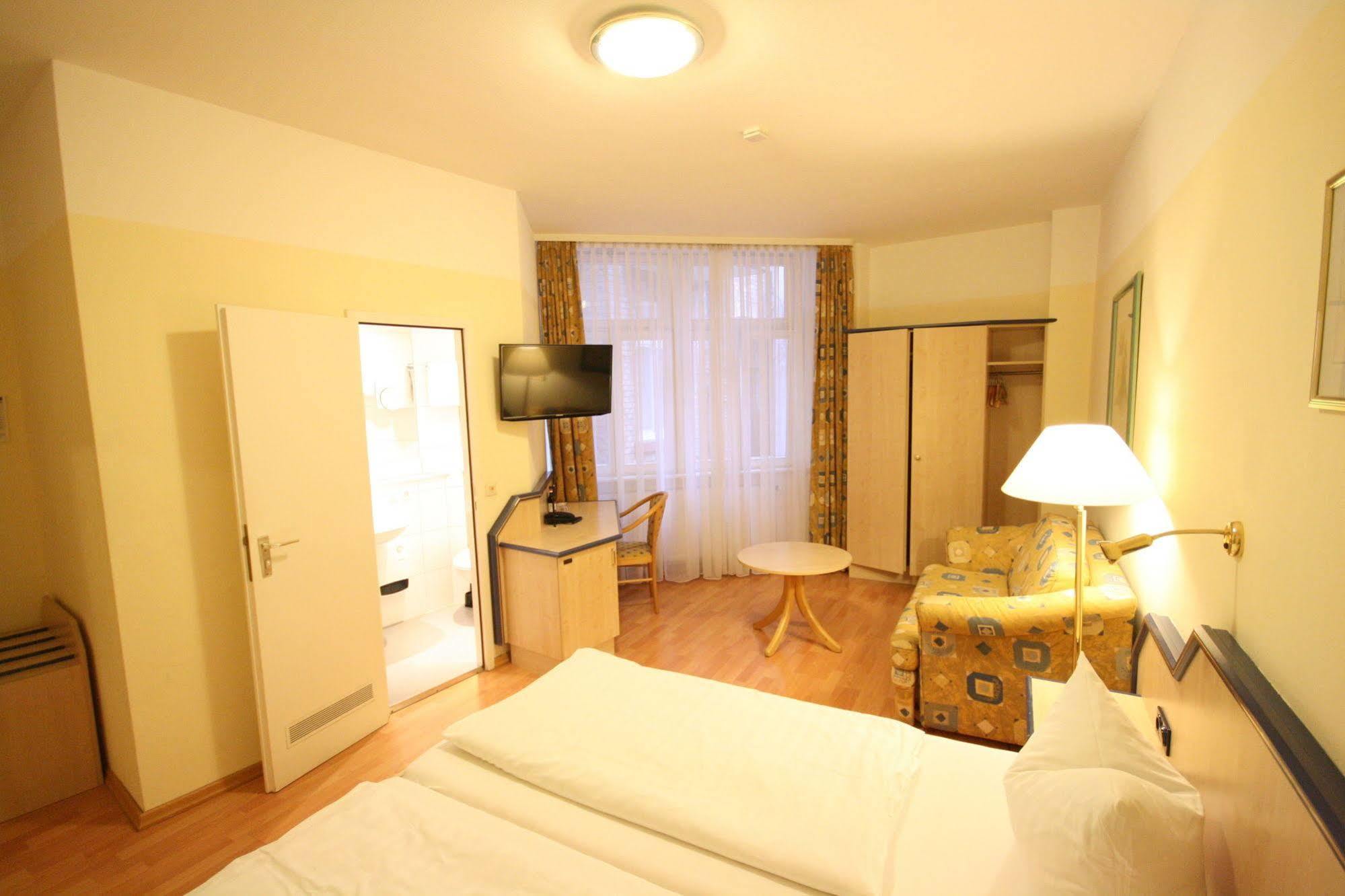 היידלברג Altstadt Hotel מראה חיצוני תמונה